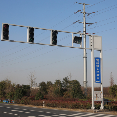 Hot Dip Galvanized Traffic Signal Pole , 6m Cantilever Light Pole